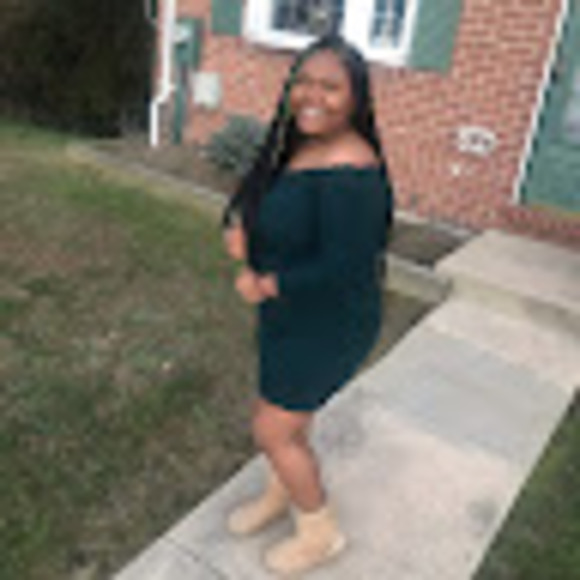 Meet your Posher, Mikalah - Picture 1 of 1